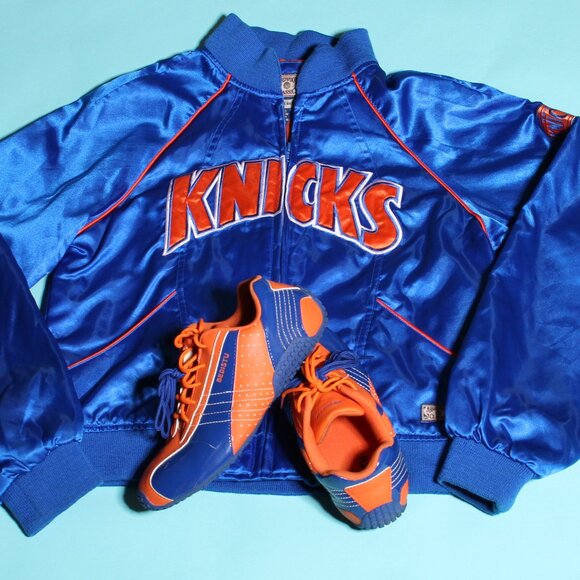 New York Knicks Hardwood Classics Women's Bomber Jacket (L) - Picture 9 of 11